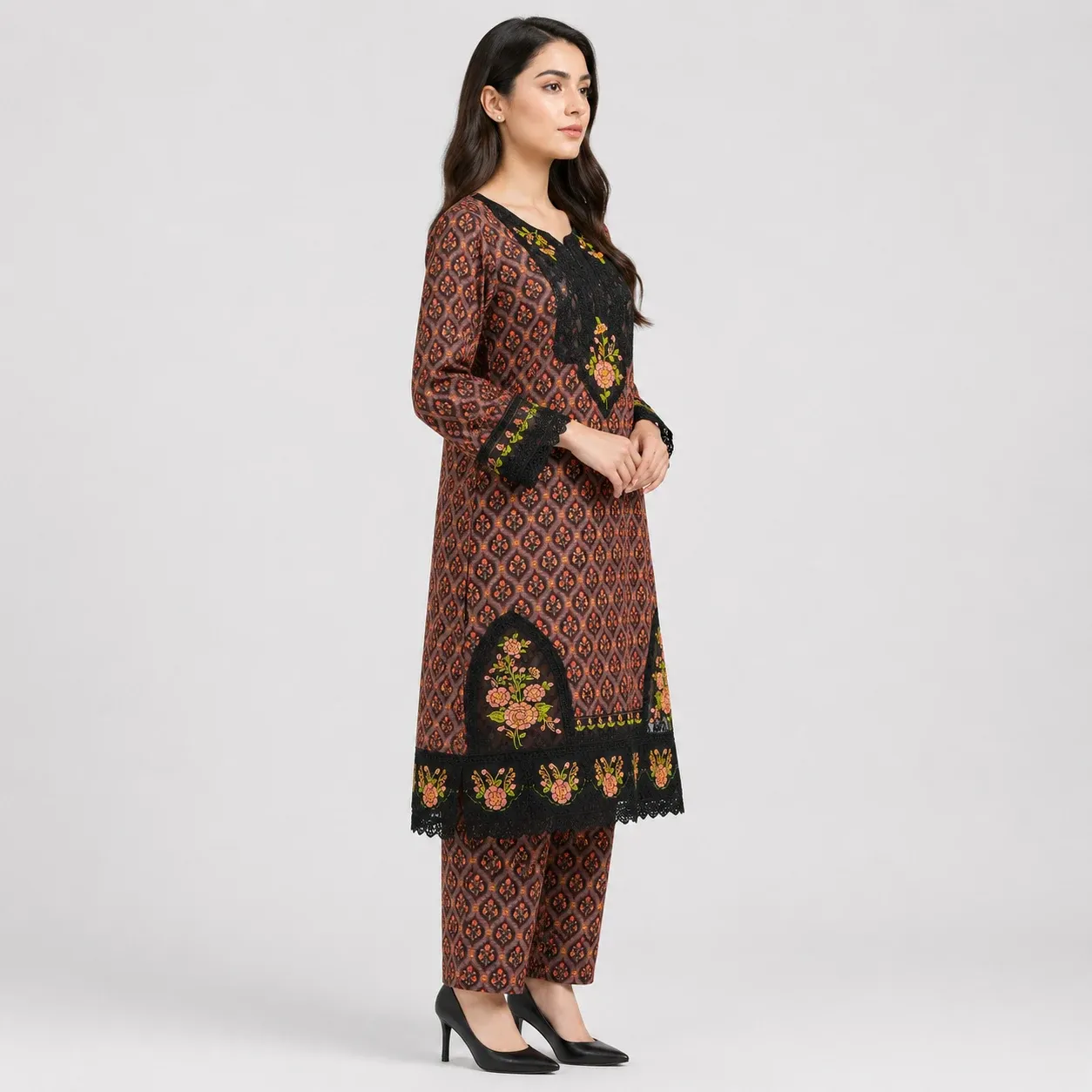 Printed Printed Lawn 3 Piece Suit for Women 3 Piece Suit for Women with matching trouser dupatta elegant neckline detailing and decorative border finish